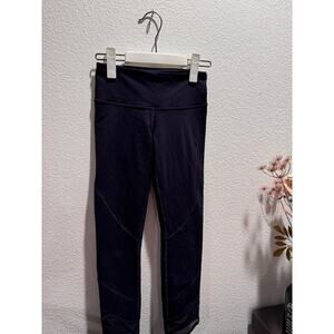 Lululemon  Emerge renewed Crop full-on Luon size‎ 2